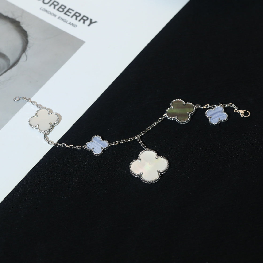 [⭐Corinne]CLOVER BRACELET 5 MOTIFS MOP CHALCEDONY SILVER