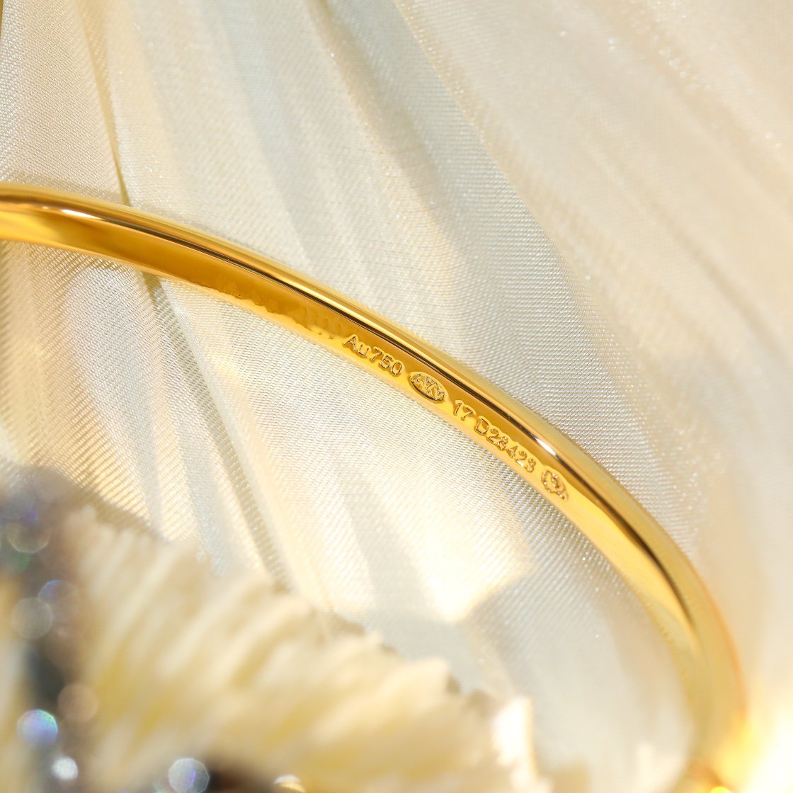 [⭐Corinne]VOLTE UPSITE DOWN GOLD DIAMOND BRACELET