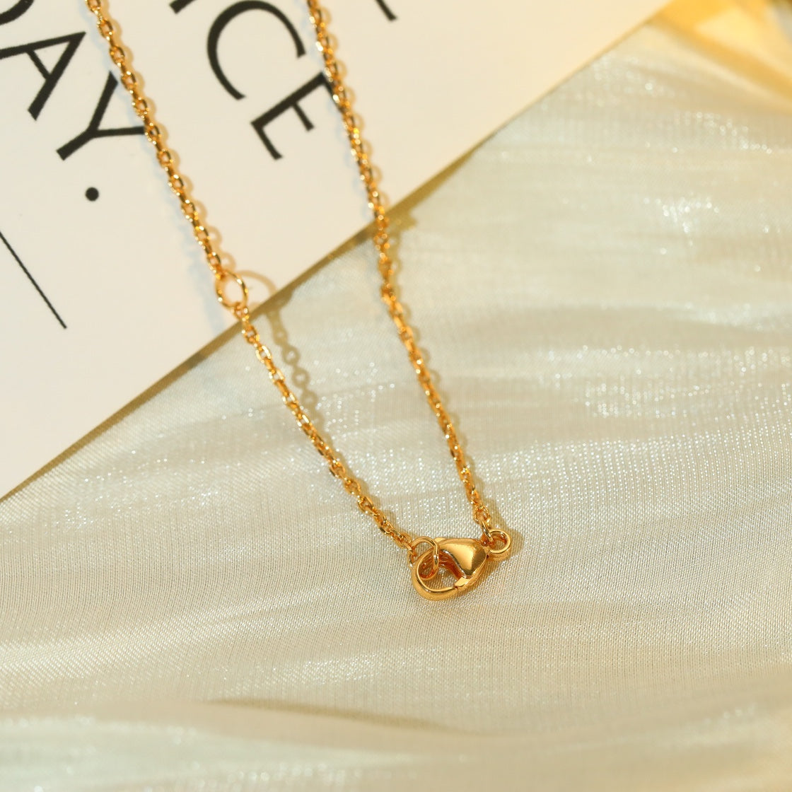 [⭐Corinne]VOLT SILVER DIAMOND PEDANT NECKLACE