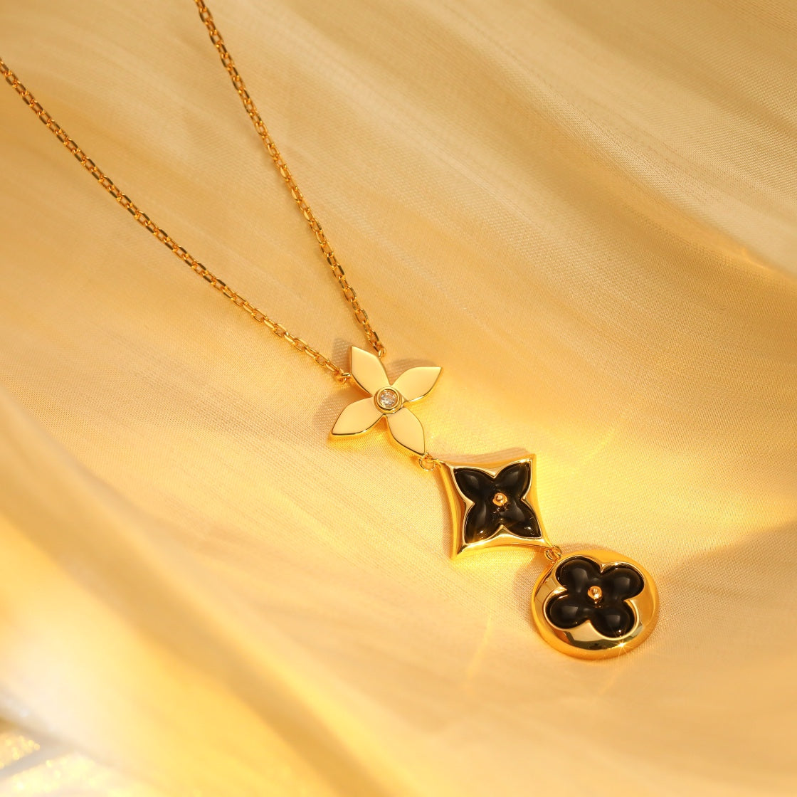 [⭐Corinne]STAR AND SUN ONYX PINK GOLD NECKLACE