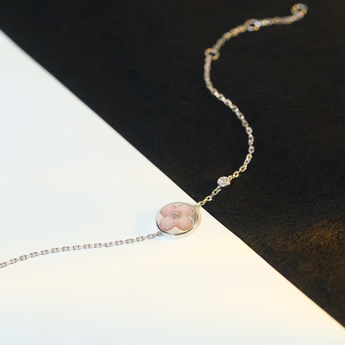 [⭐Corinne]SUN MOTIF PINK MOP SILVER BRACELET
