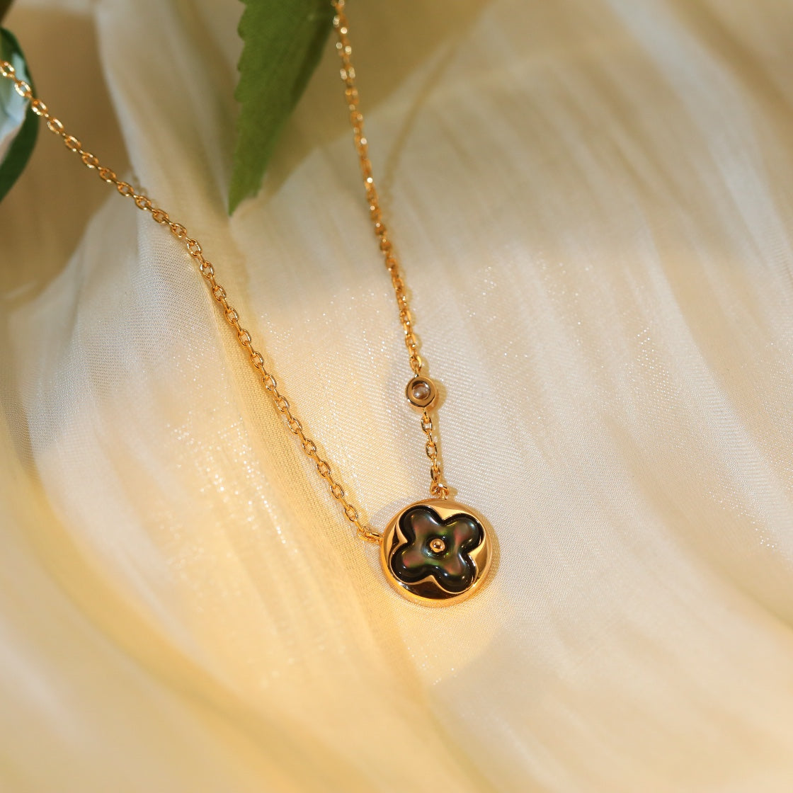 [⭐Corinne]SUN PEDANT PINK GOLD 1 DIAMOND NECKLACE