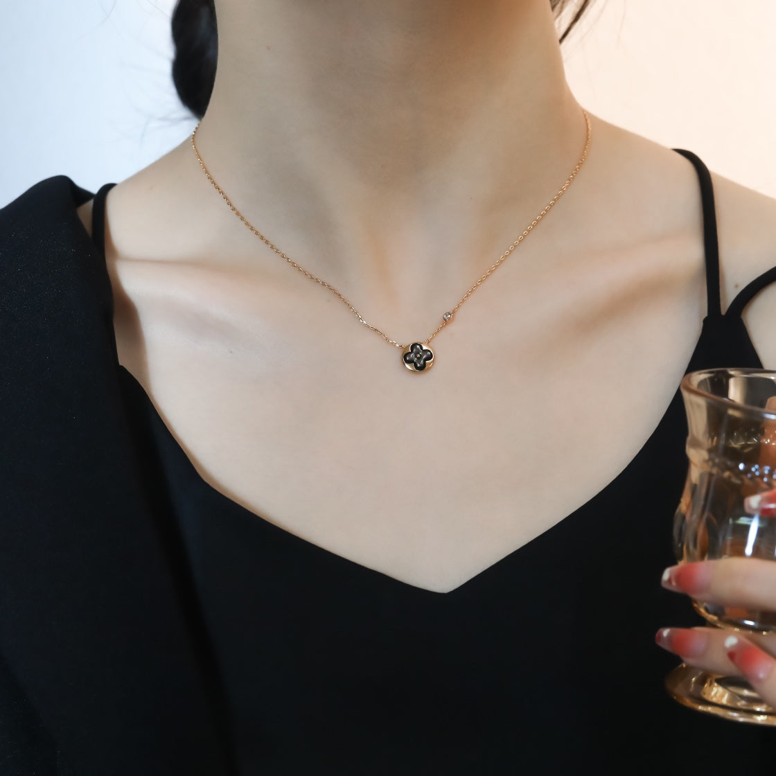 [⭐Corinne]SUN PEDANT PINK GOLD 1 DIAMOND NECKLACE