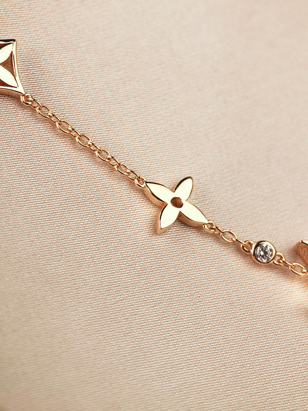 [⭐Corinne]STAR AND SUN 7 MOTIFS GOLD BRACELET