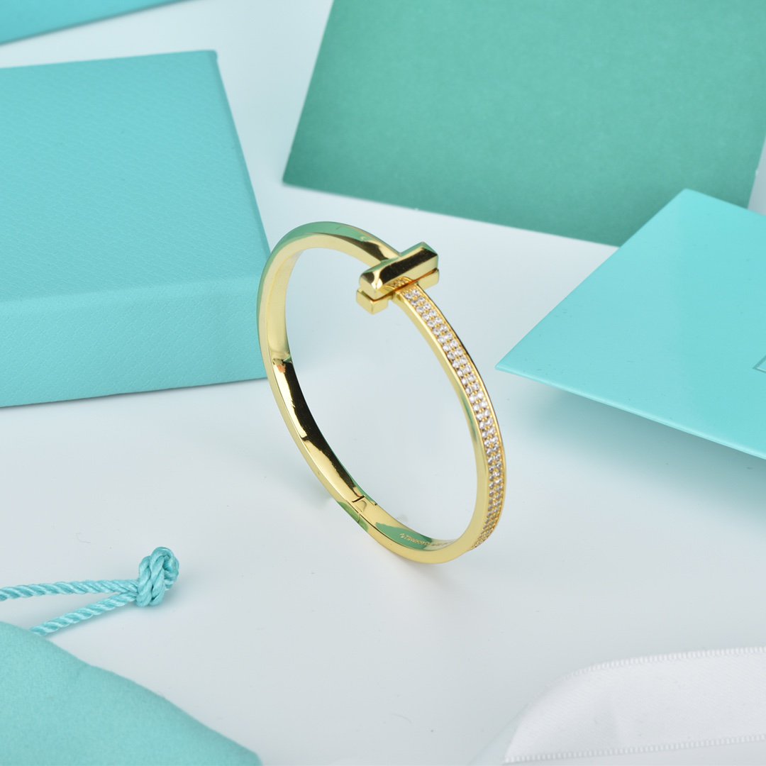 [Corinne]WIDE DIAMONDS HINGED BANGLE