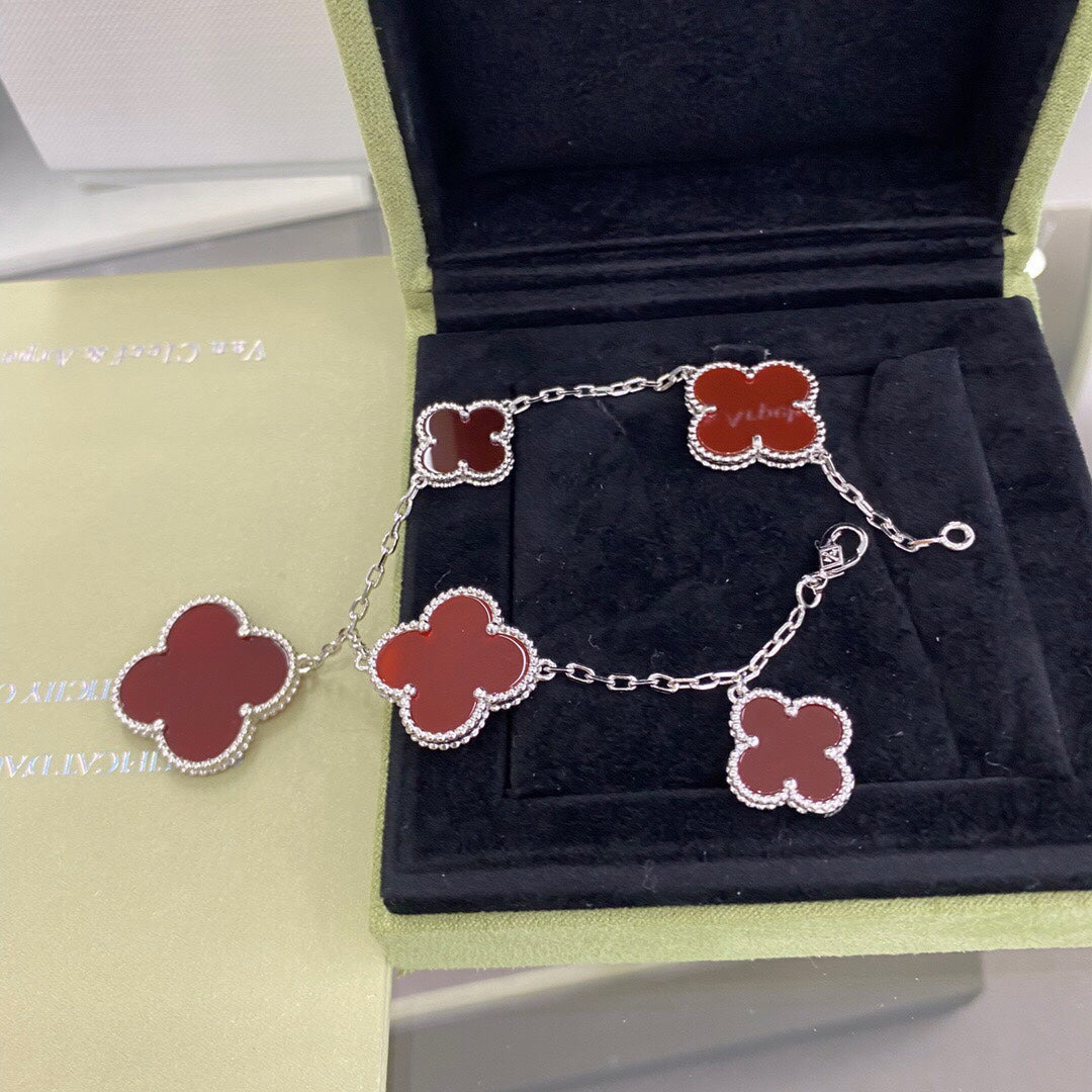 [⭐Corinne]CLOVER 5 MOTIFS SIVLER CARNELIAN BRACELET