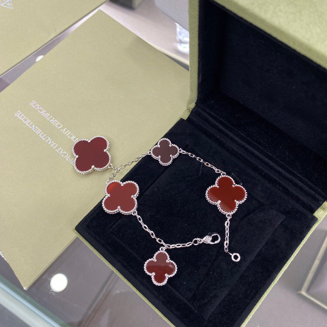 [⭐Corinne]CLOVER 5 MOTIFS SIVLER CARNELIAN BRACELET