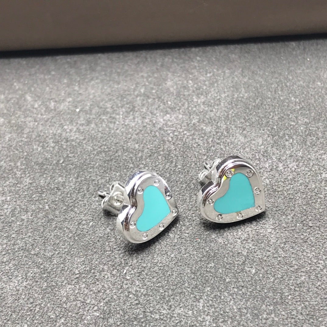 [Corinne]HEART STUD SILVER EARRINGS