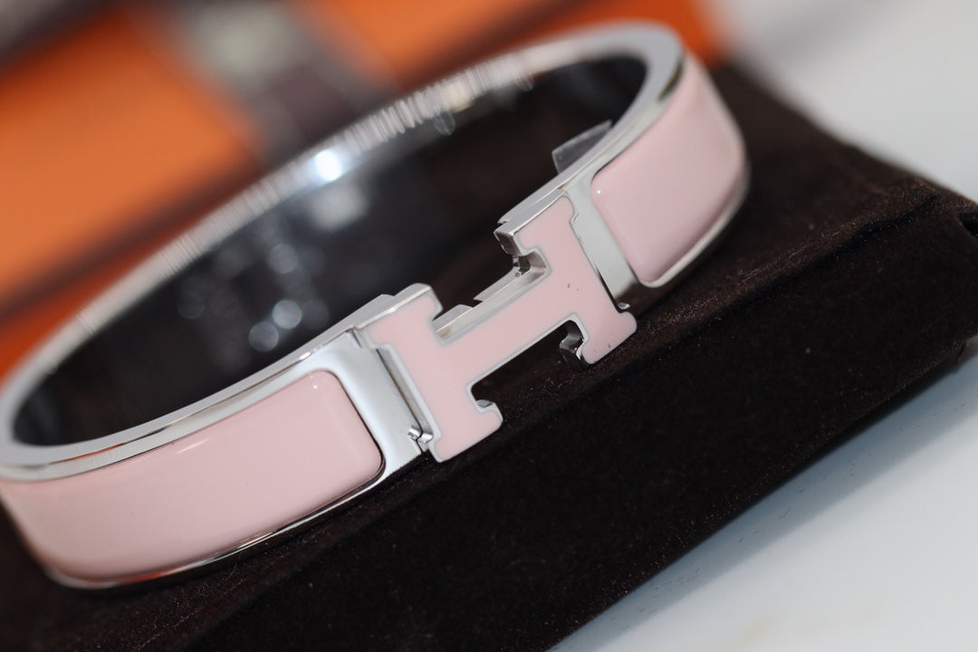 [⭐Corinne]H BRACELET 12MM PINK