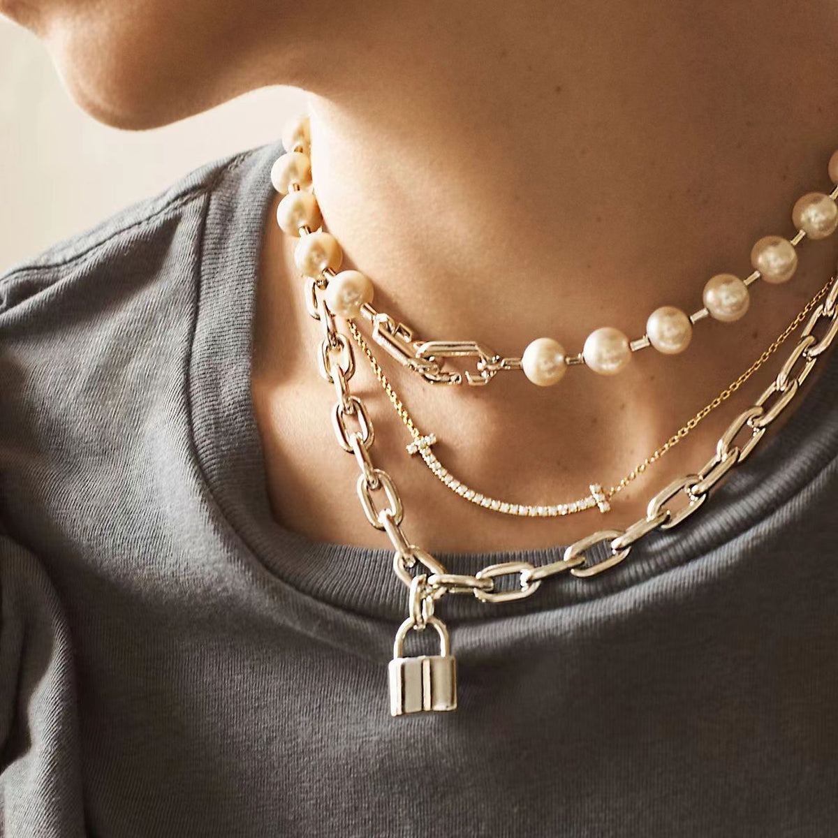 [Corinne]HARDWEAR PEARL WRAP NECKLACE