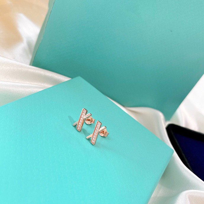 [Corinne]X EARRINGS ROSE GOLD DIAMONDS