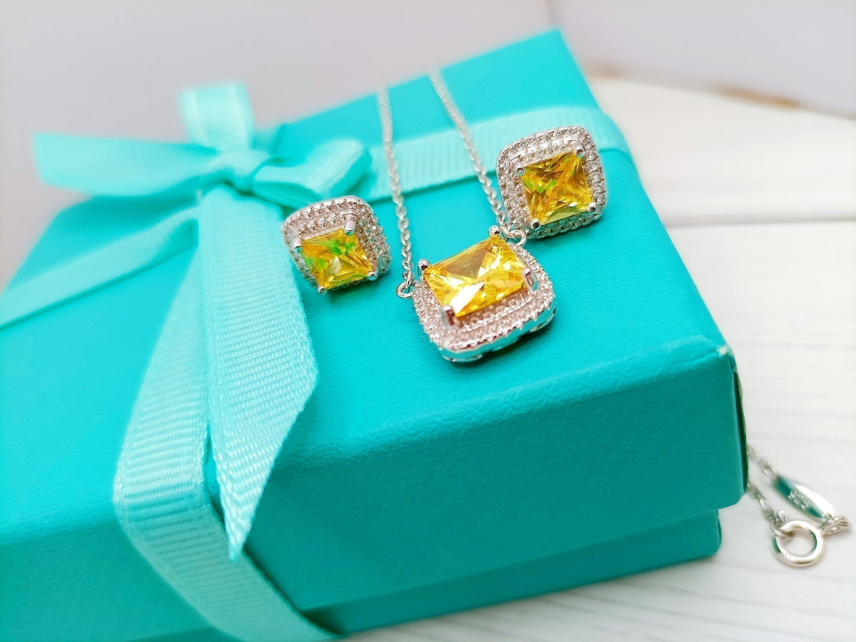 [Corinne]SPARKLERS CITRINE GEMSTONE PENDANT NECKLACE STERLING SILVER