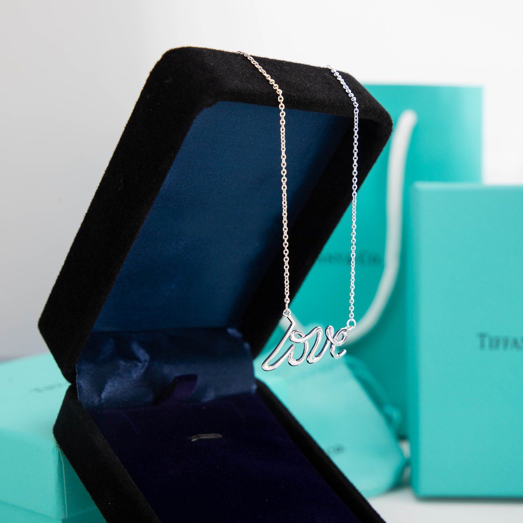 [Corinne]PALOMA S GRAFFITI LOVE NECKLACE