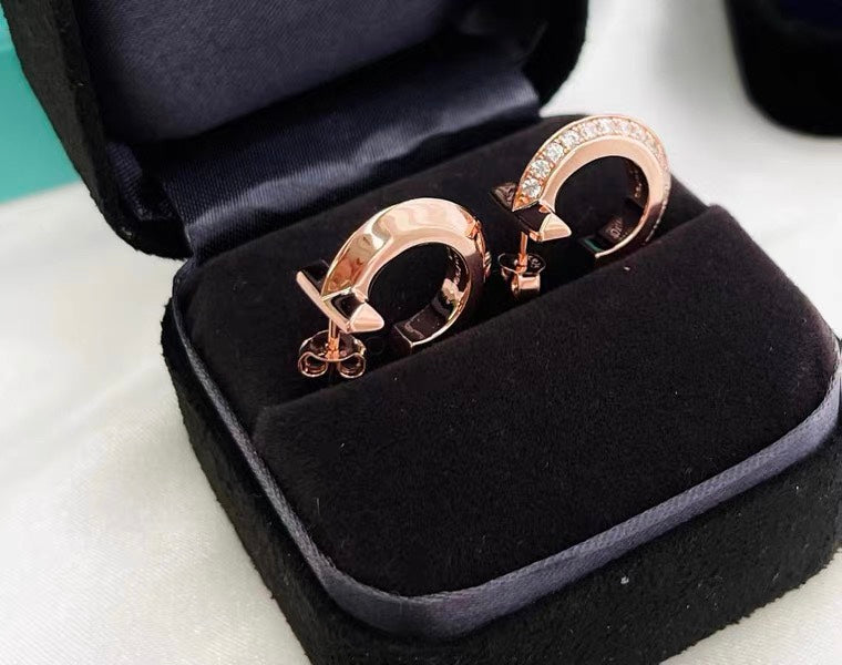 [Corinne]HOOP EARRINGS IN ROSE GOLD WITH DIAMONDS