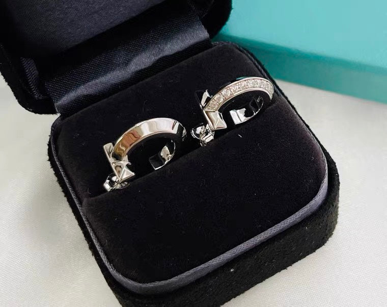 [Corinne]HOOP EARRINGS IN ROSE GOLD WITH DIAMONDS