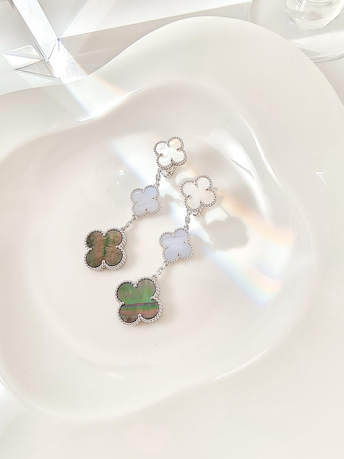 [⭐Corinne]CLOVER 3 MOTIFS CHALCEDONY DARK MOP SILVER EARRINGS