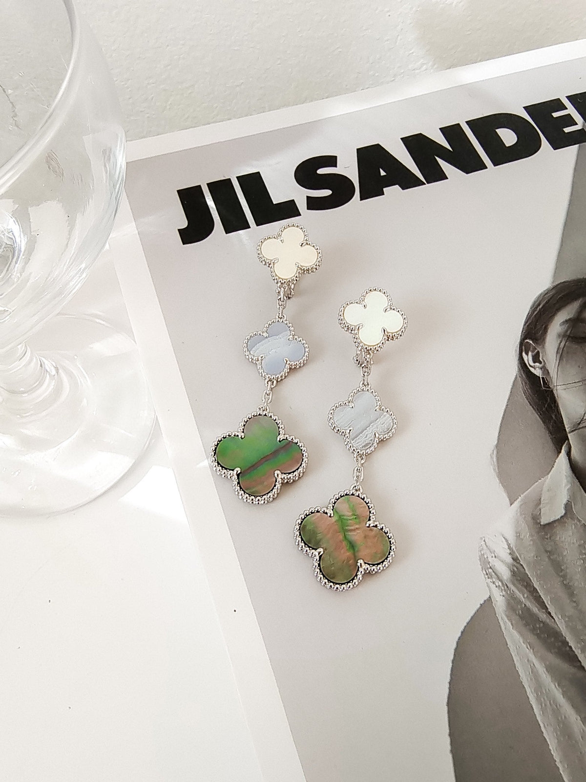 [⭐Corinne]CLOVER 3 MOTIFS CHALCEDONY DARK MOP SILVER EARRINGS