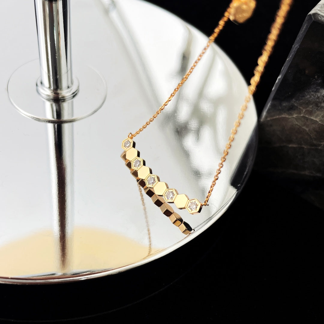 [⭐Corinne]BEE MY LOVE DIAMOND NECKLACE