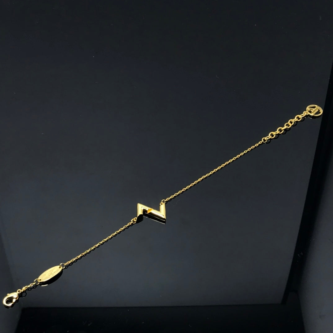 [⭐Corinne]VOLT LV LOGO BRACELET
