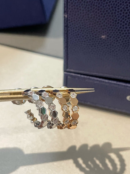[⭐Corinne]Hollow Design Four-Leaf Clover Flower Shape Ring