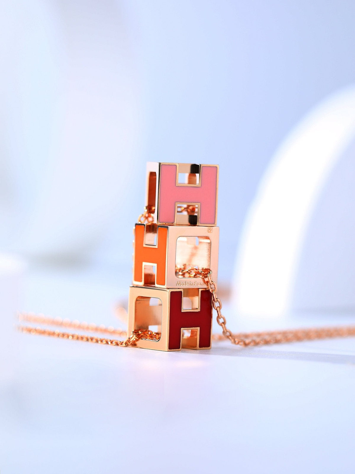 [⭐Corinne]H CAGE PINK GOLD NECKLACE