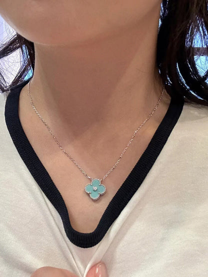 [⭐Corinne]CLOVER 1 DIAMOND LIGHT BLUE SILVER NECKLACE
