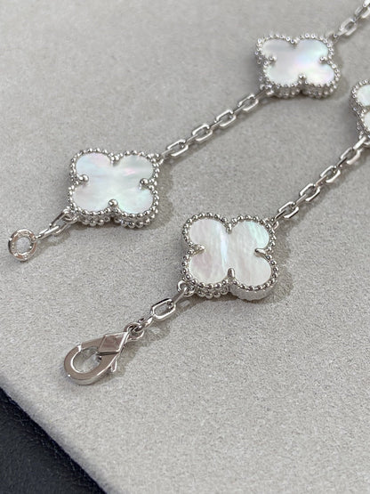 [⭐Corinne]CLOVER WHITE PEARL MOP 5 MOTIF BRACELET COLLECTION