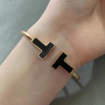 [Corinne]T WIDE ONYX OPEN BRACELET
