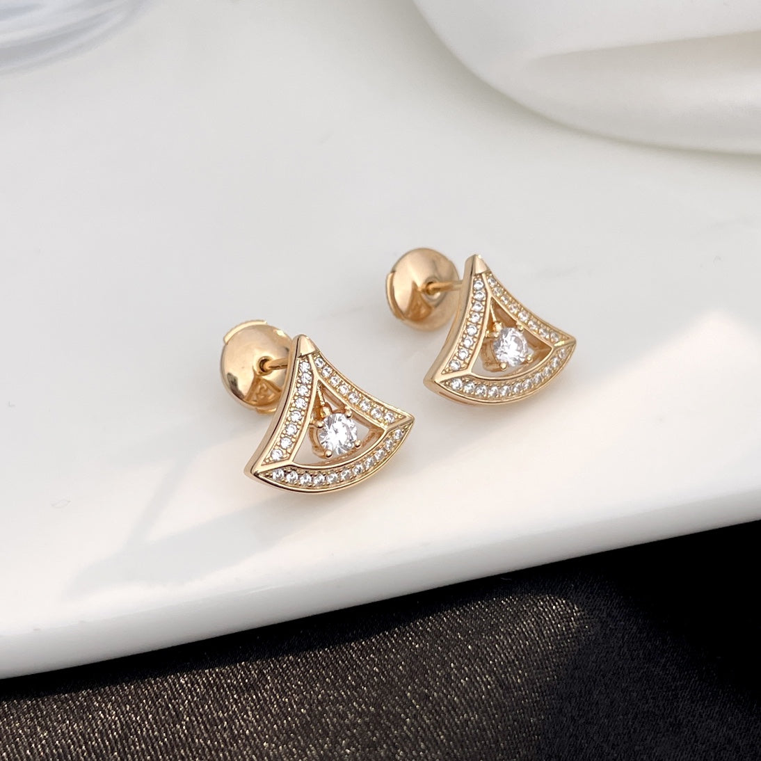[⭐Corinne]DREAM MINI DIAMOND STUD EARRINGS