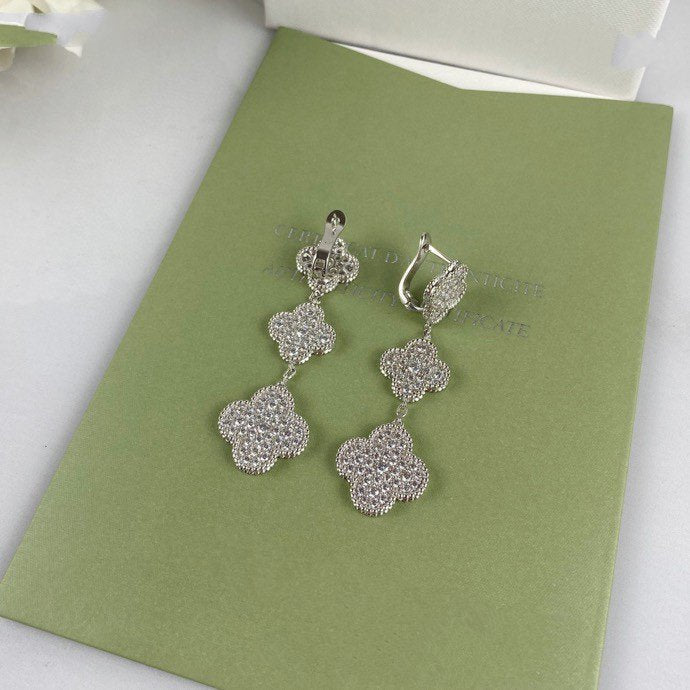 [⭐Corinne]CLOVER 3 MOTIF DIAMOND SILVER DROP EARRINGS