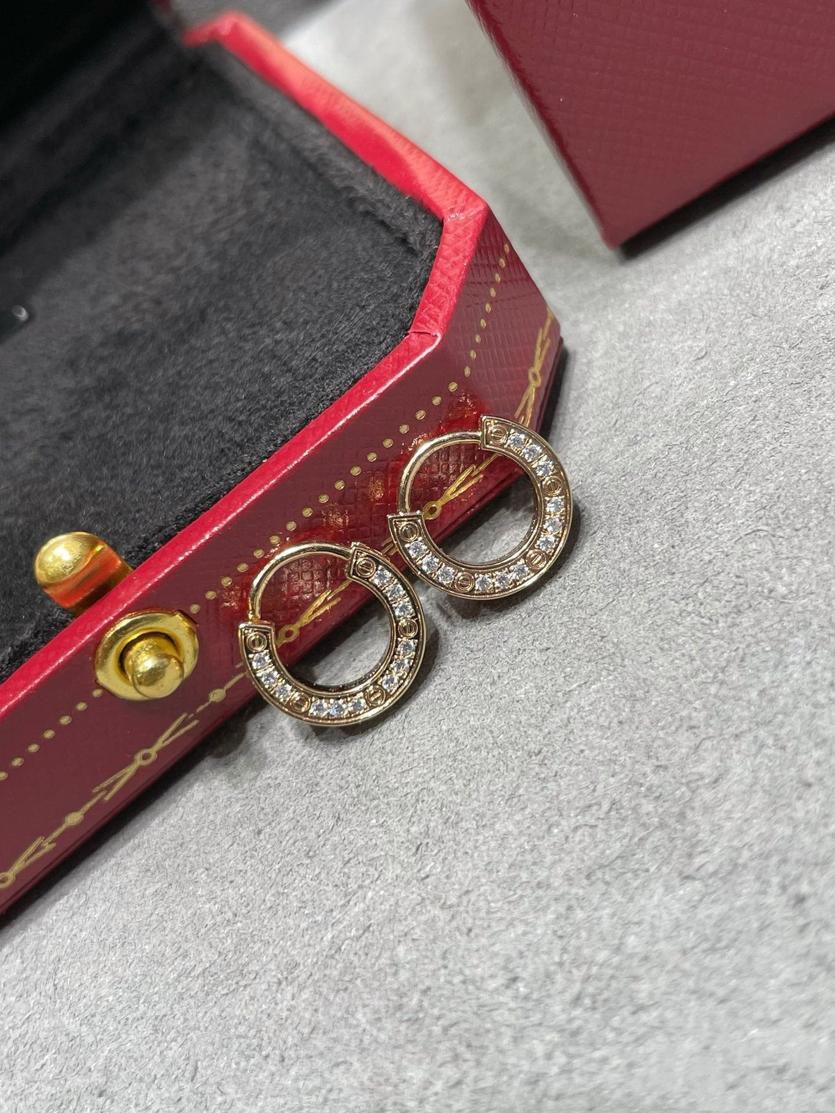 [⭐Corinne]LOVE DIAMOND EARRINGS