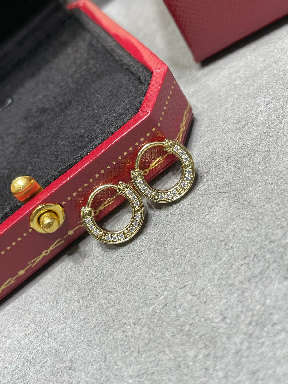 [⭐Corinne]LOVE DIAMOND EARRINGS