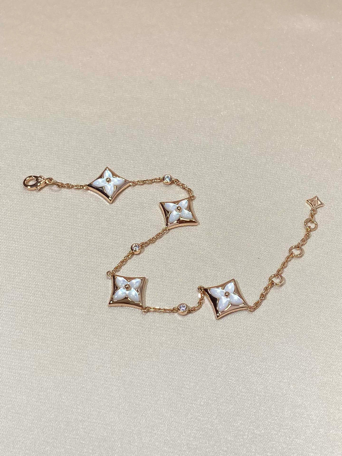 [⭐Corinne]STAR 4 MOTIF MOP DIAMOND PINK GOLD BRACELET
