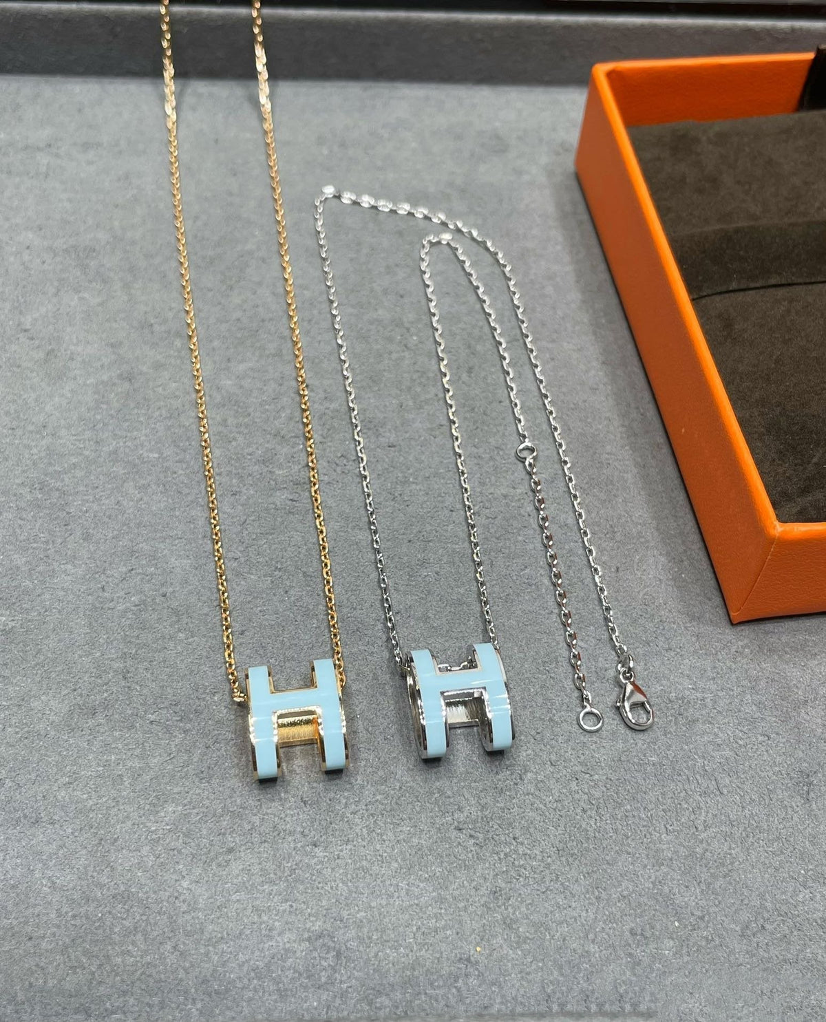 [⭐Corinne]POP H SKY BLUE NECKLACE