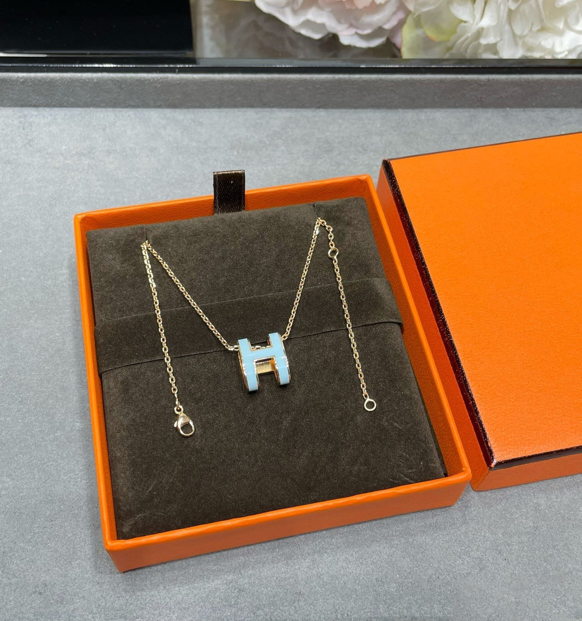 [⭐Corinne]POP H SKY BLUE NECKLACE