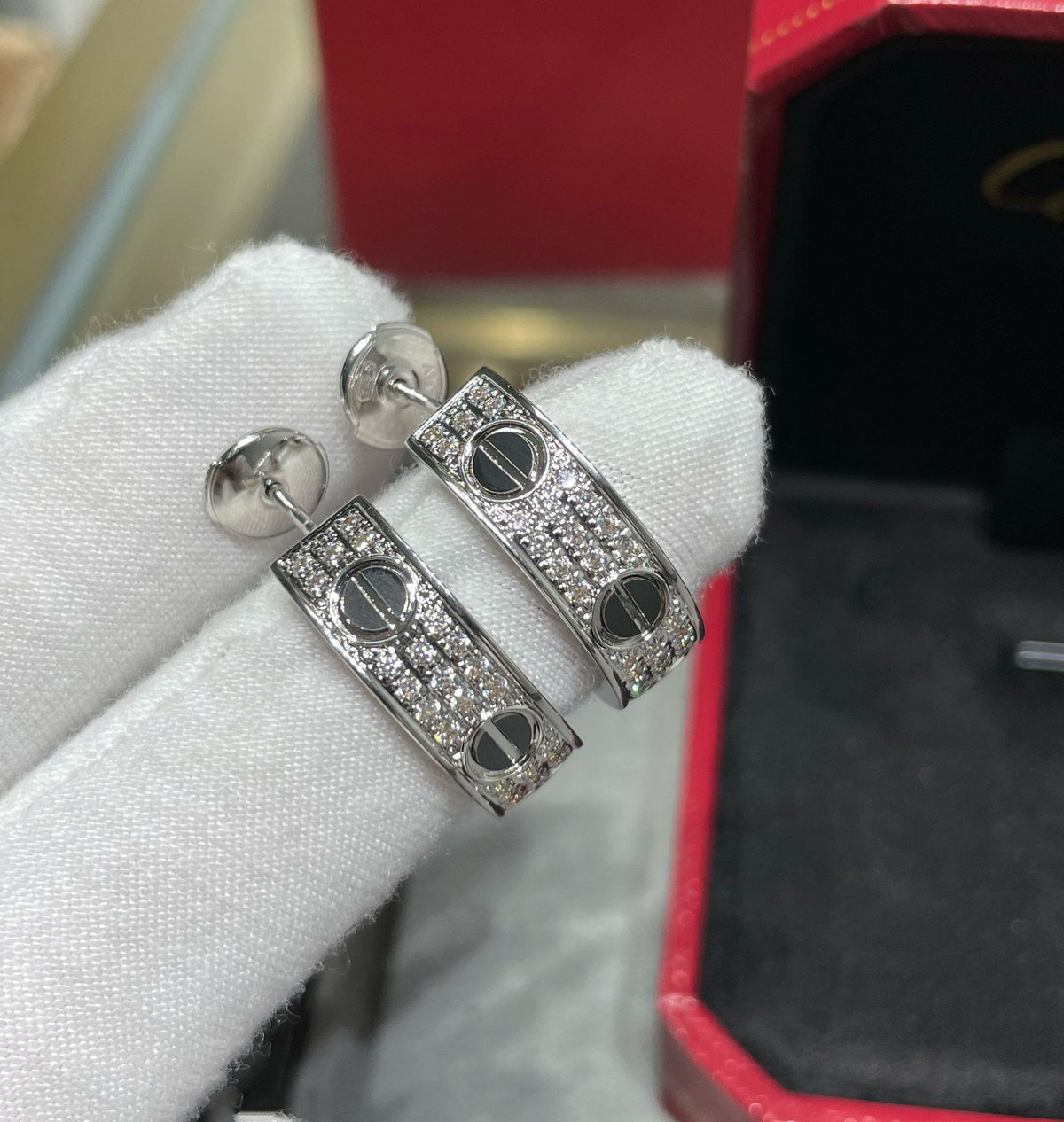 [⭐Corinne]LOVE CERAMIC DIAMOND PAVED SILVER EARRINGS