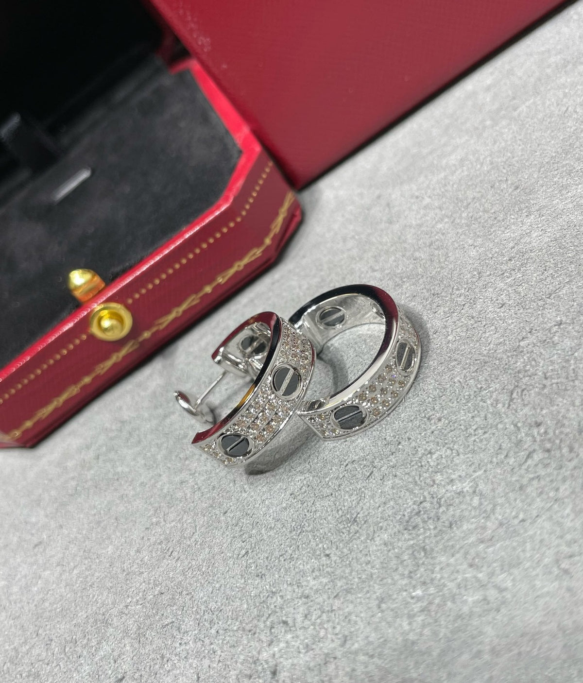 [⭐Corinne]LOVE CERAMIC DIAMOND PAVED SILVER EARRINGS