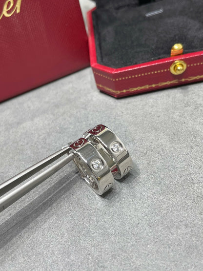 [⭐Corinne]LOVE 5.5MM 1 DIAMOND EARRINGS