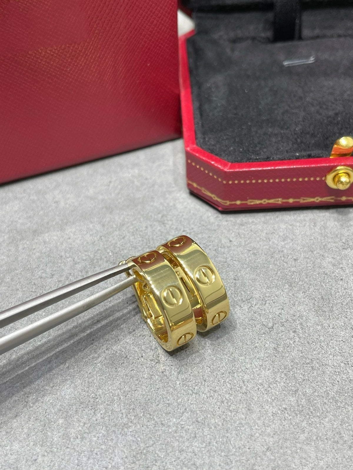 [⭐Corinne]LOVE 5.5MM EARRINGS
