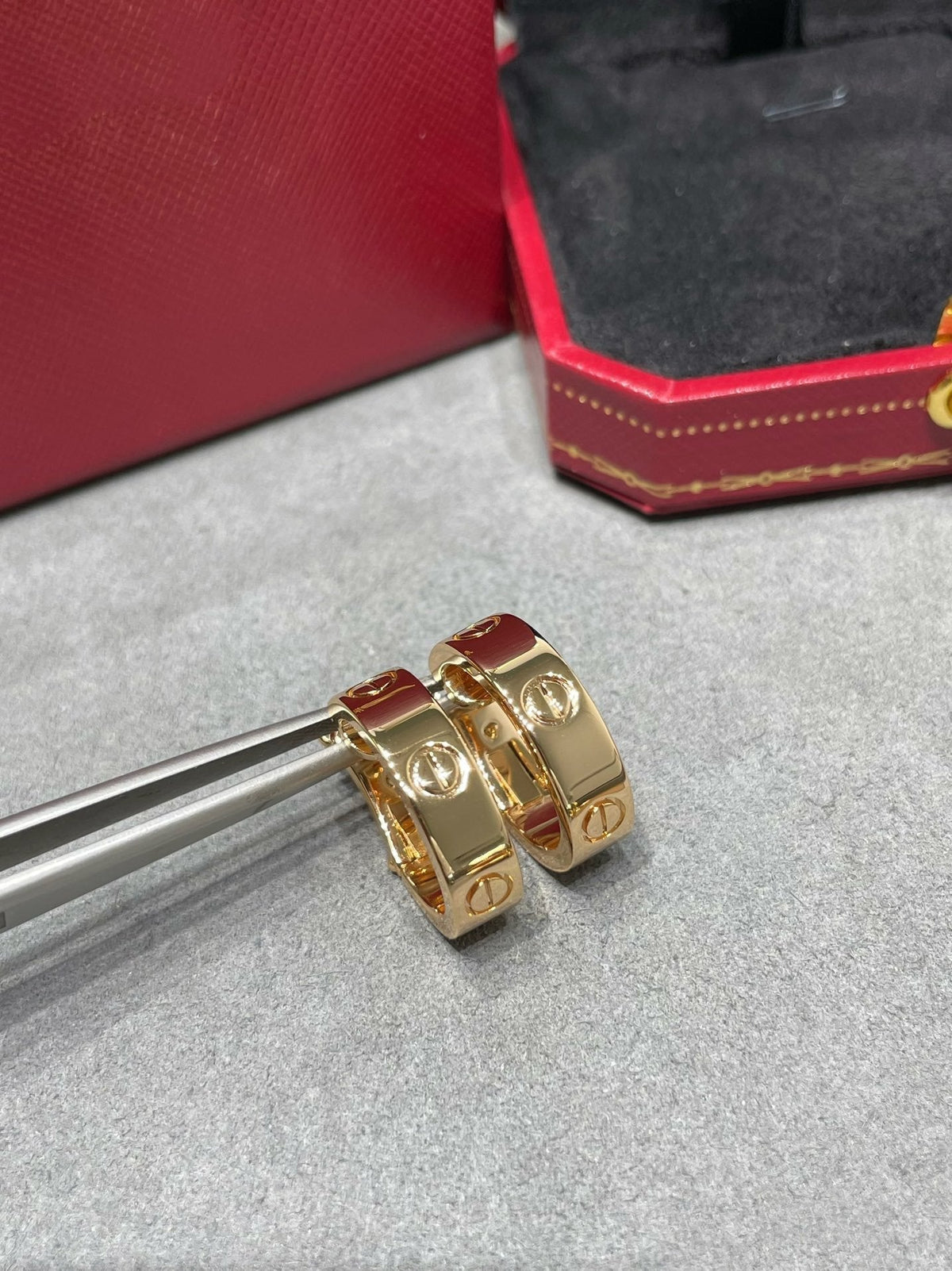 [⭐Corinne]LOVE 5.5MM EARRINGS