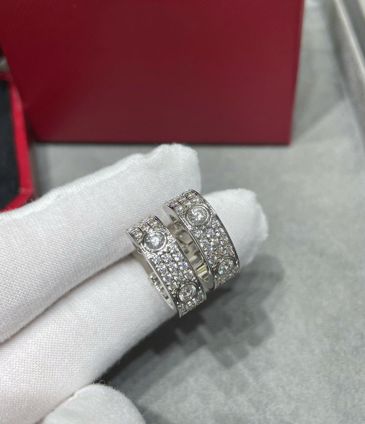 [⭐Corinne]LOVE 5.5MM DIAMOND PAVED EARRINGS