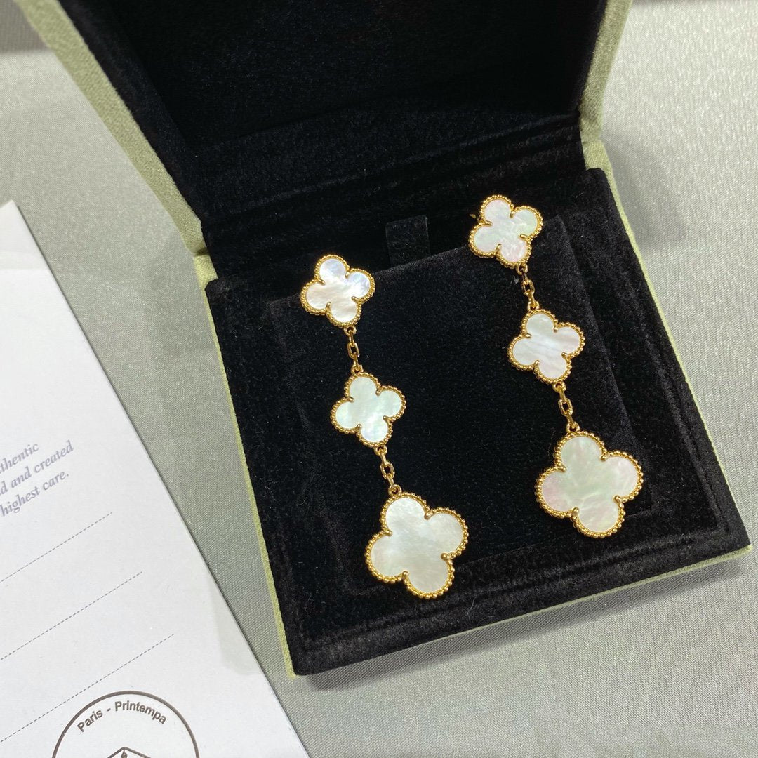 [⭐Corinne]CLOVER MOP 3 MOTIFS GOLD EARRINGS