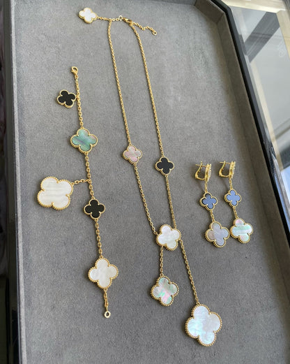 [⭐Corinne]CLOVER 3 MOTIF MOP ONYX DARK MOP PINK GOLD EARRINGS