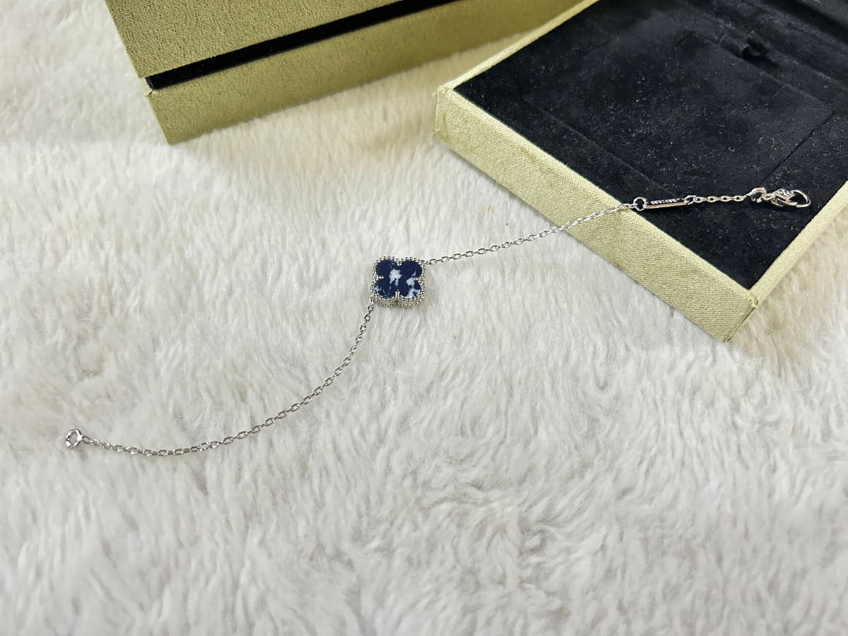 [⭐Corinne]CLOVER 1 MOTIF PIETERSITE BRACELET