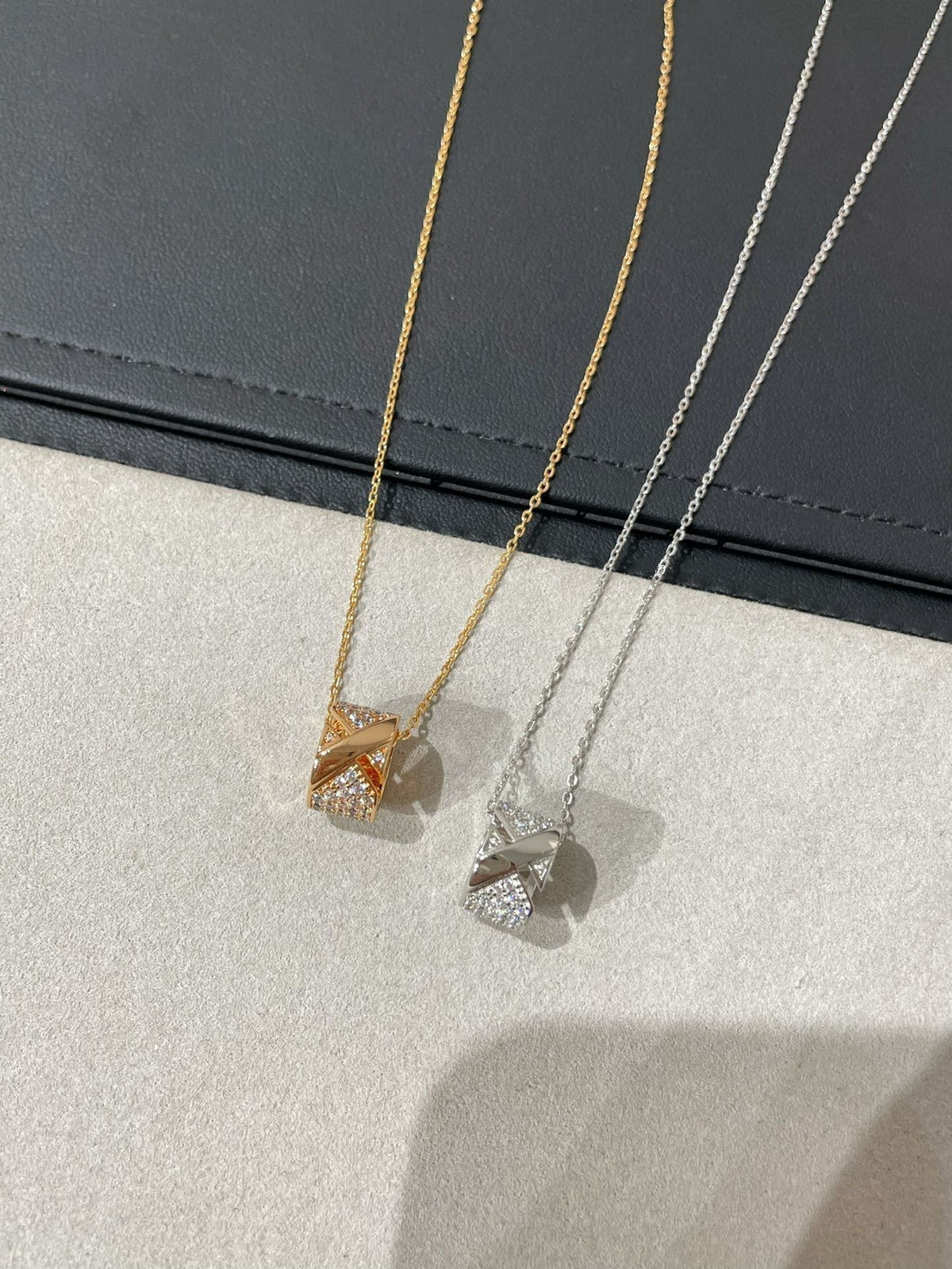 [⭐Corinne]LIENS EVIDENCE DIAMOND PAVED NECKLACE