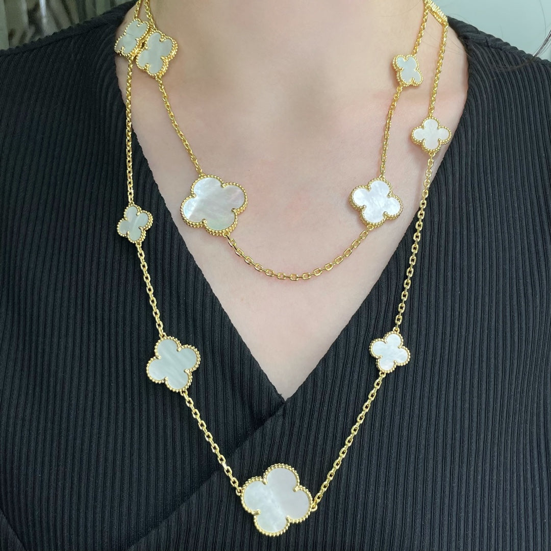 [⭐Corinne]CLOVER 16 MOTIF WHITE MOP GOLD NECKLACE
