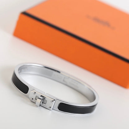 [⭐Corinne]HM KELLY BLACK BRACELET