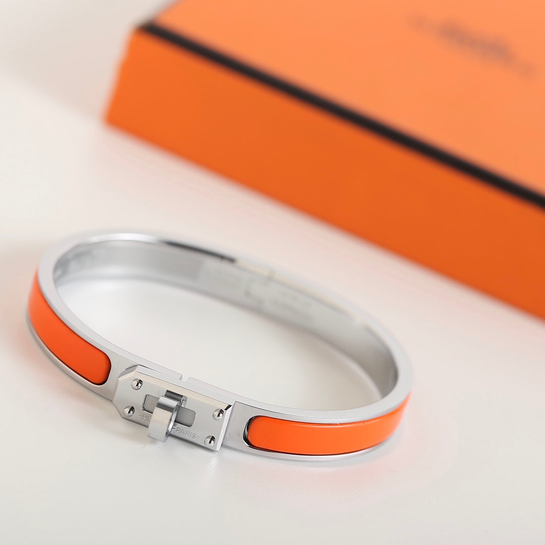 [⭐Corinne]HM KELLY ORANGE BRACELET