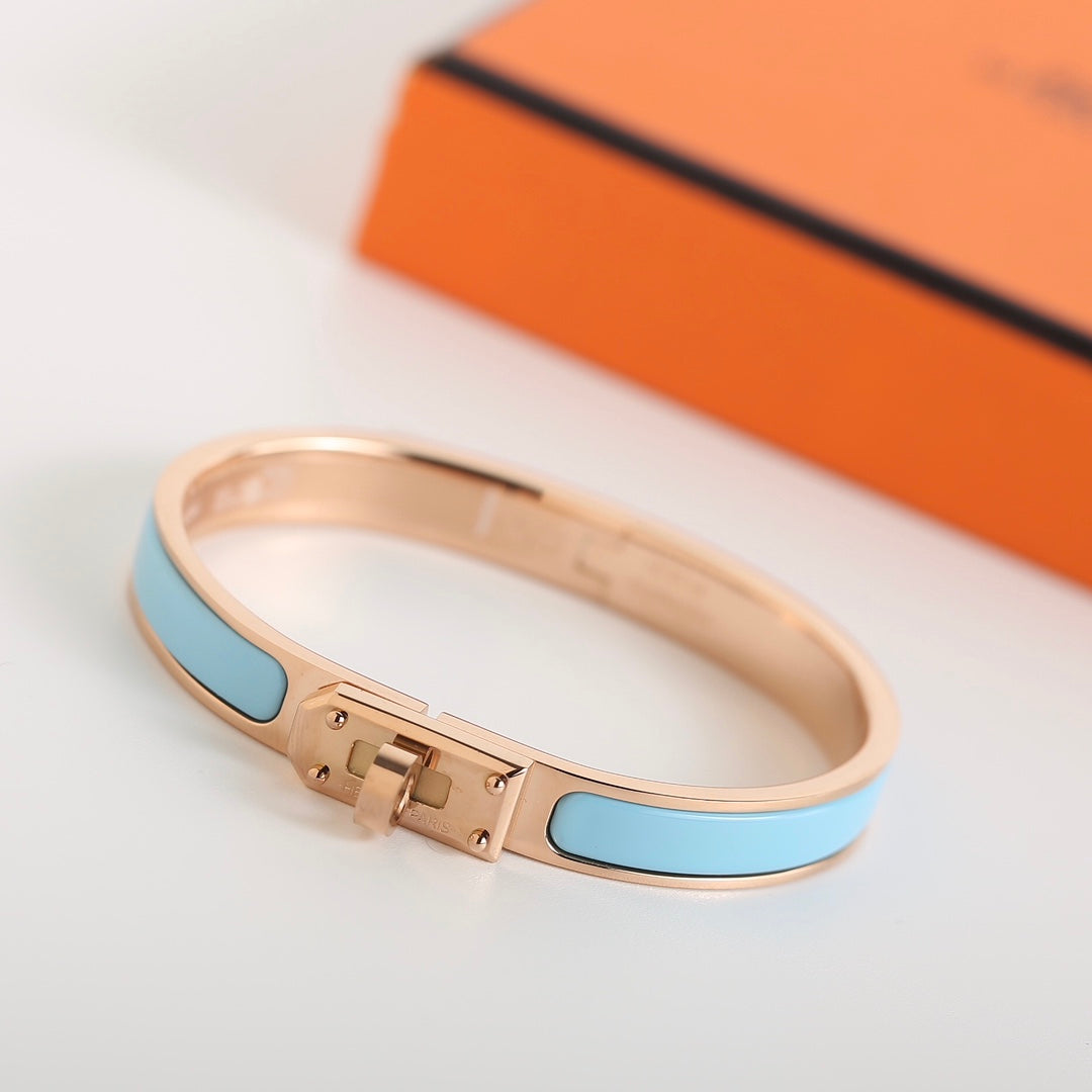 [⭐Corinne]HM KELLY CLOUD BLUE BRACELET