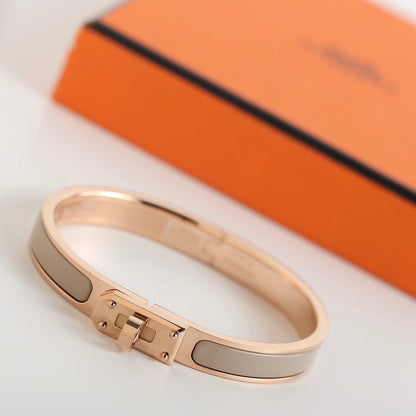 [⭐Corinne]HM KELLY GREY BRACELET